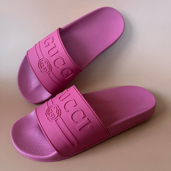 Gucci Shoes - GUCCI Women's Pink Pursuit GG Rubber Slides Size 38(8) EUC